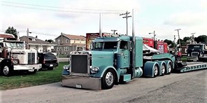 PETERBILT KENWORTH IN USA TRUCK DRIVER LIFE IN USA