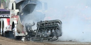 TRACTOR PULLING  Intro of - THUNDER PULLING 12