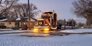 We Put 900 Lights On The Kenworth