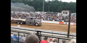 Kenworth W900A Cummins KTA-600 street semi pulling