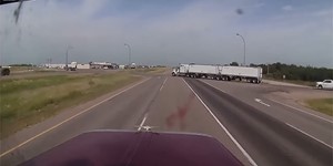 Big Rig Truck Driver uses his Skills to Avoid Crashing into another Semi