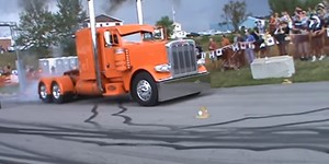 Peterbilt transport burnout Smooth Truck Fest